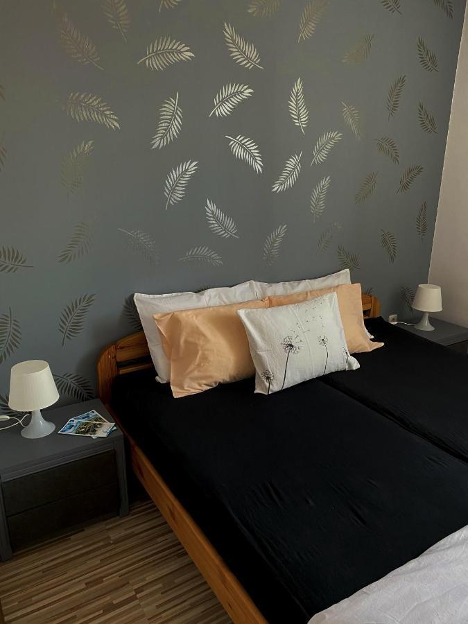 Sárvár Bobita Apartman מראה חיצוני תמונה